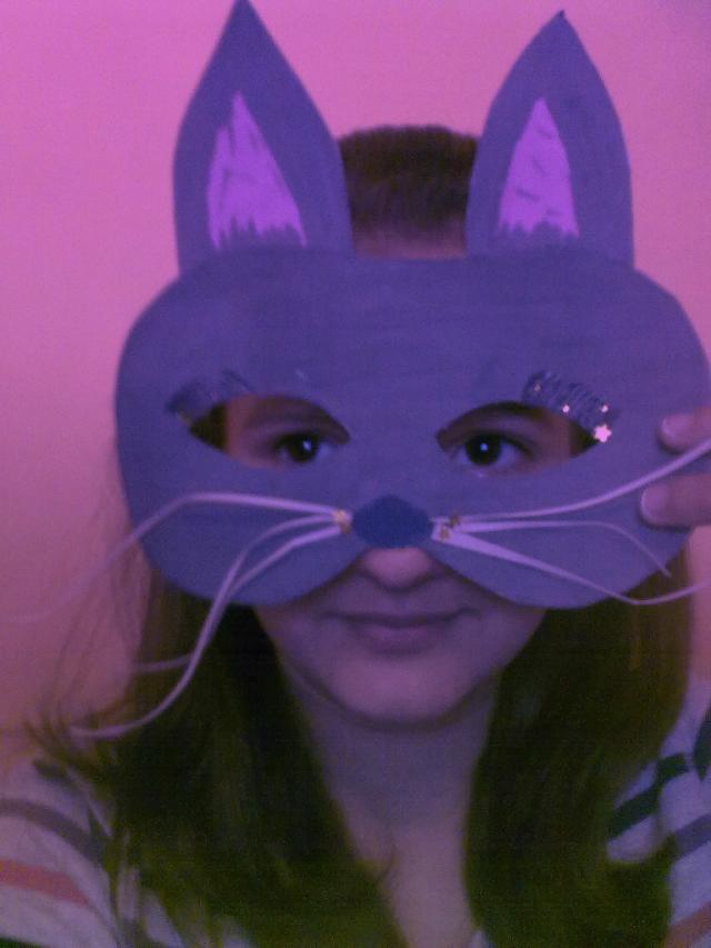 MASKA Z KOTOWANIA ;***
