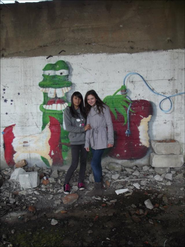 Eeeem , < 3