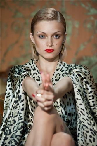 Viktoria.