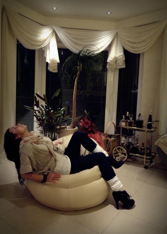 ladiesbehindthescenes.blogspot