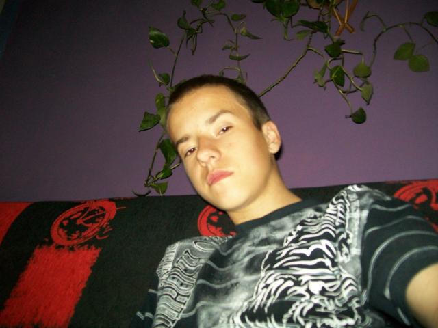 Ya (stara fota)