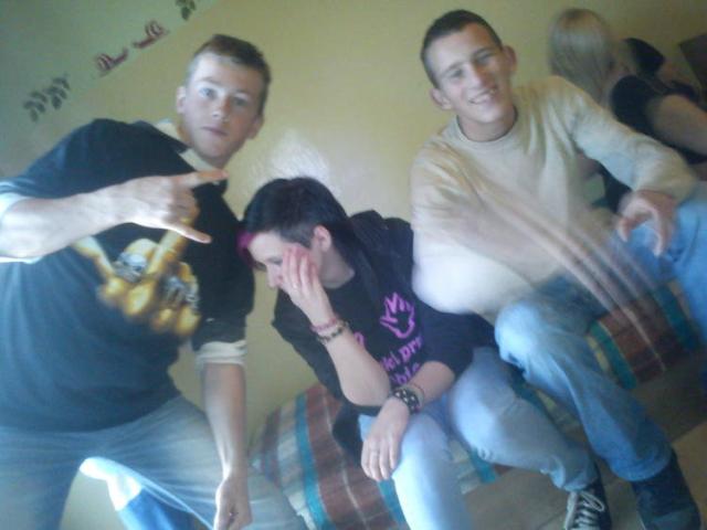 ` Pozytywnie Pierdolnici .! 