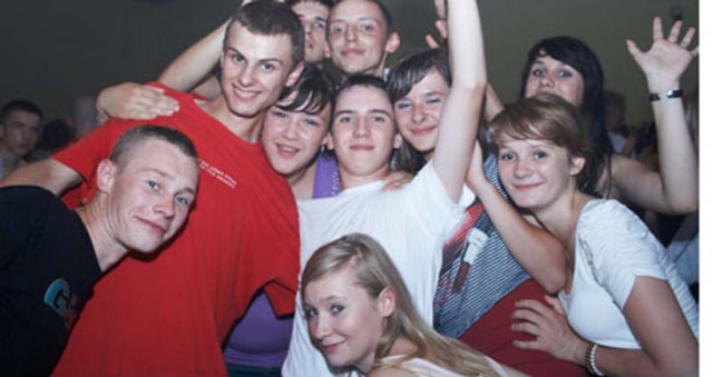 "Friends 4 life"