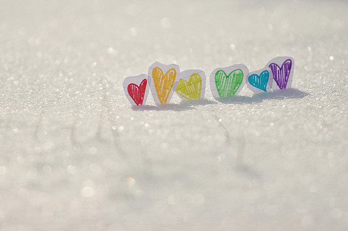 to be loved. / Nelka.