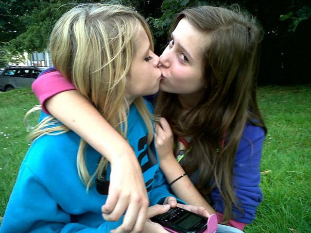 z Misi ; **