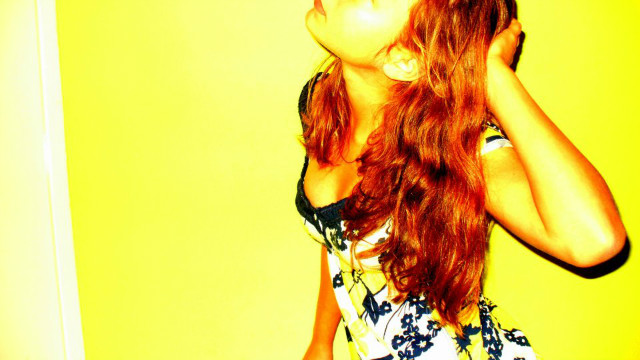 kiss me baby. ! ;*