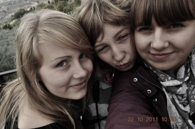 Caroline, Lena and Adaa!