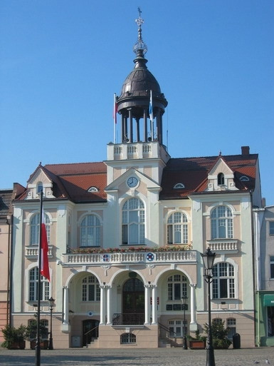 WEJHEROWO - Ratusz miejski