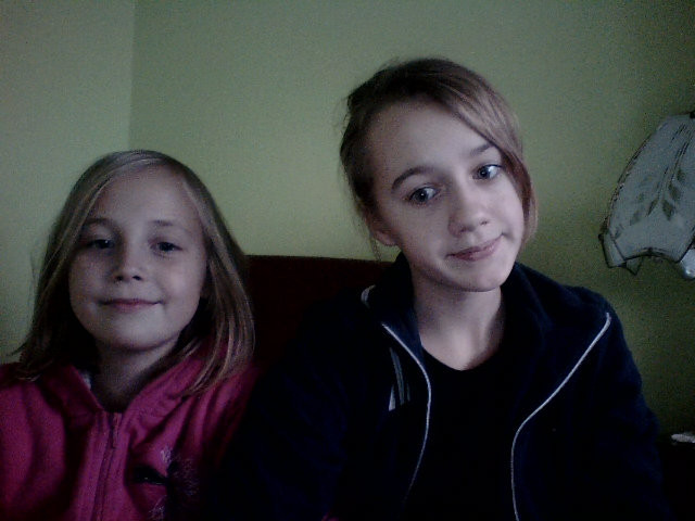 Z wee r  < 33 
