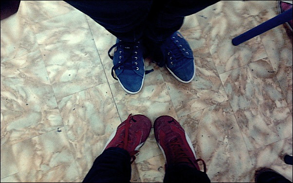 buty. < 33