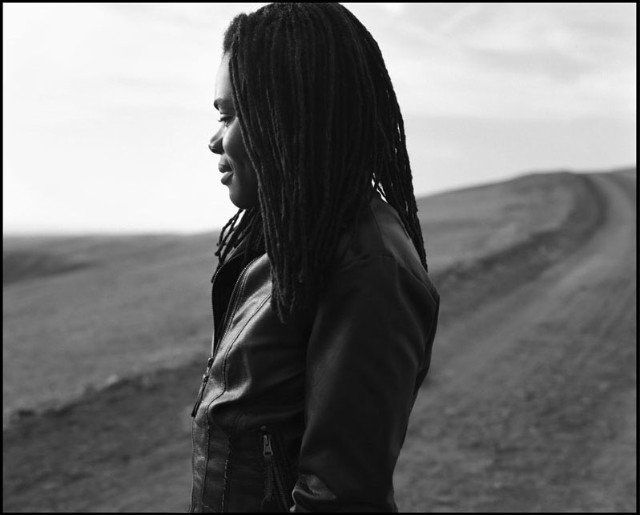 TRACY CHAPMAN