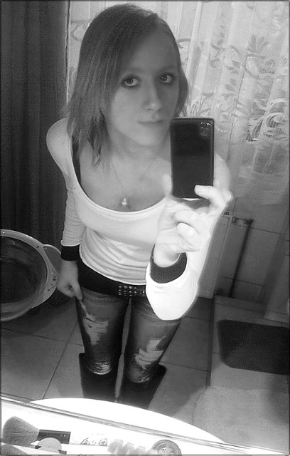 wuam - dupka ; > . xd