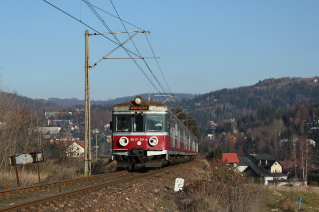 EN57-651