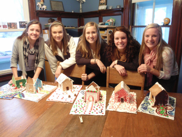 Gingerbread Houses ;)