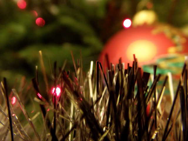 MERRY CHRISTMAS . < 333 