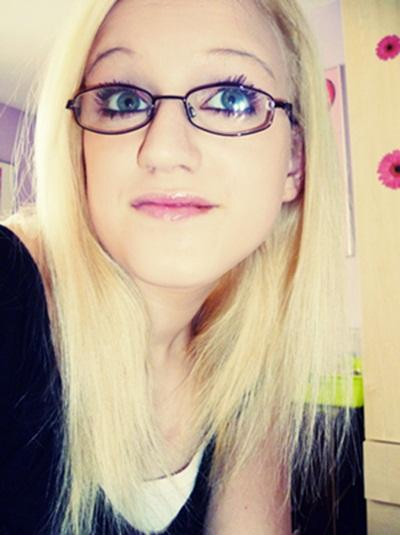 Vanessa ;**