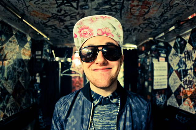 M.Mll.