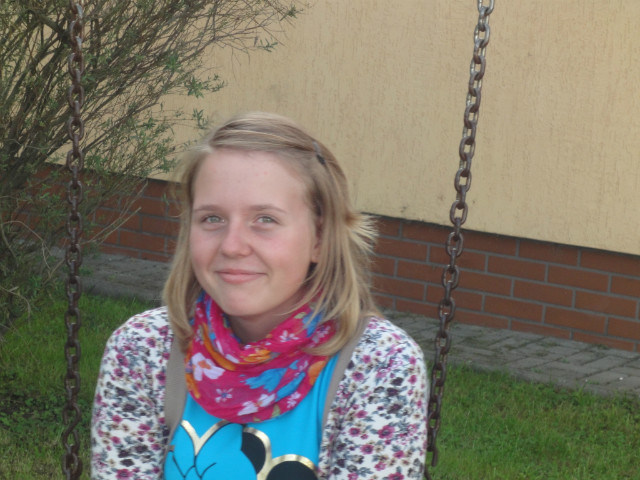 Wlaaam. ; *