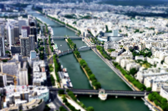 Paris tilt-shift.