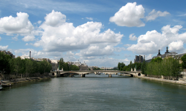 PARIS