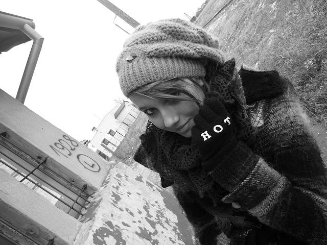 Hot ; D