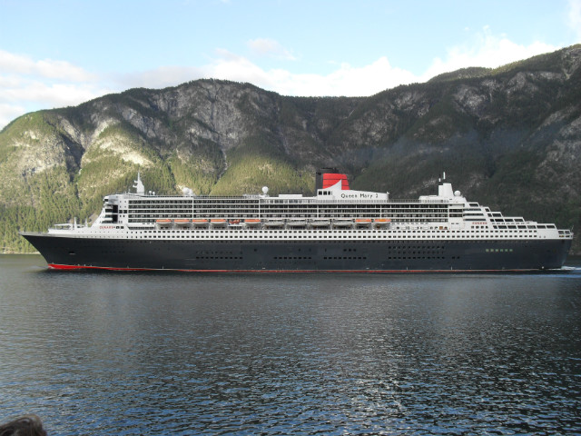 Queen Mary 2