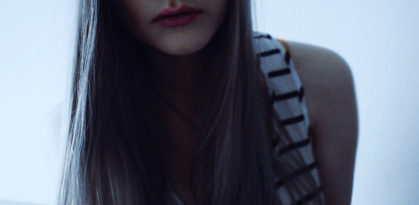 {une}