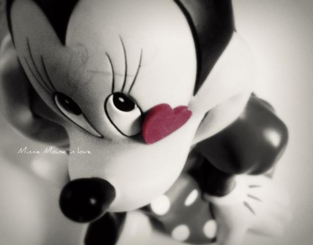 Minnie Mase in Love