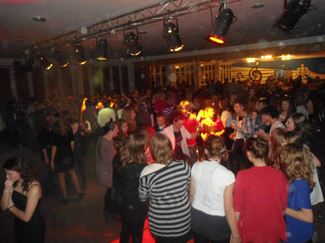 party hard