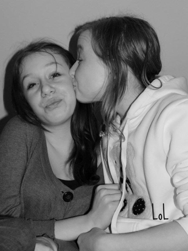 31 . Z Laur . < 3 ! 