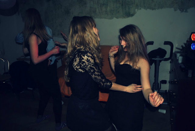 bauns.