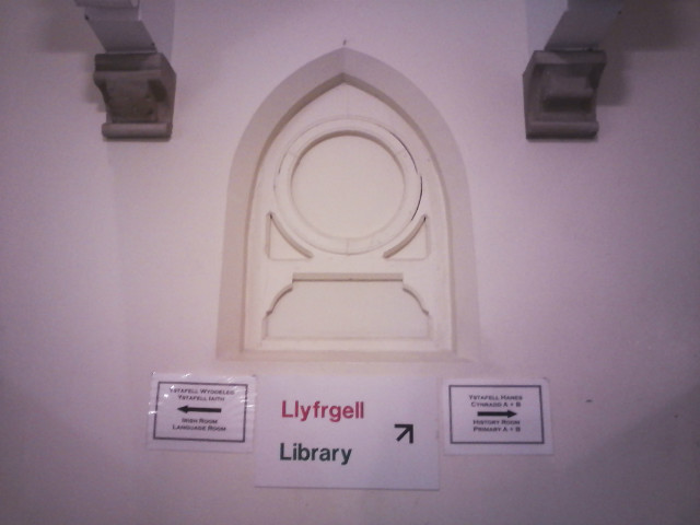 llyfrgell