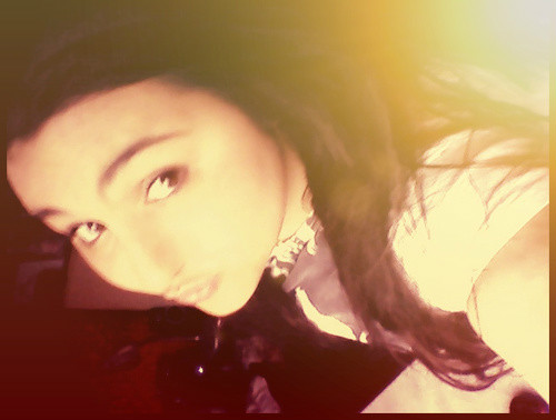 Chora ; /.
