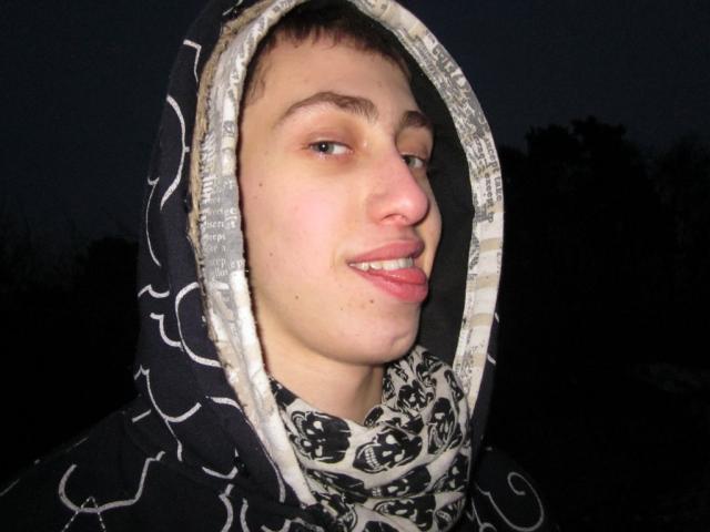 %%%  :]    XD  esaaa...>   :)