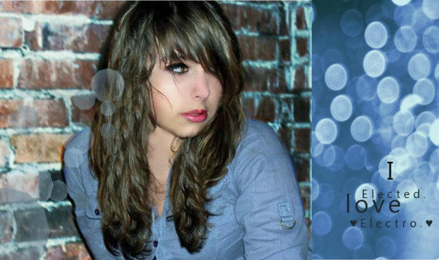 Hmmm . ;*