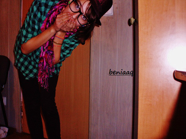 beniaaq --- > wam .