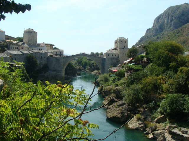 Mostar - most na rzece Neretwie