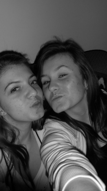 Agata : *