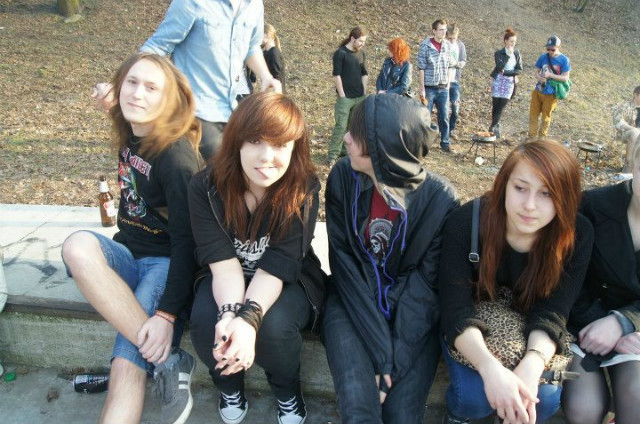 eeee. [wystawia jzyk].