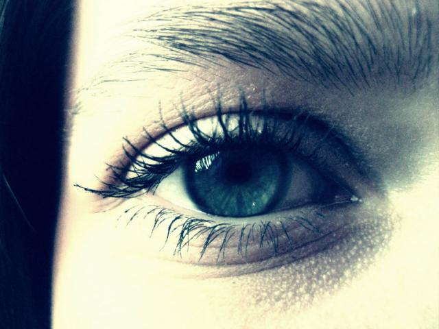 my sister's eye