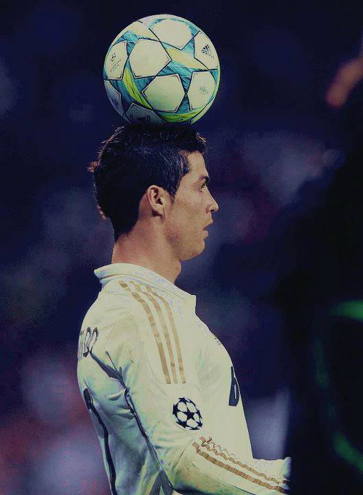 CR7 :*