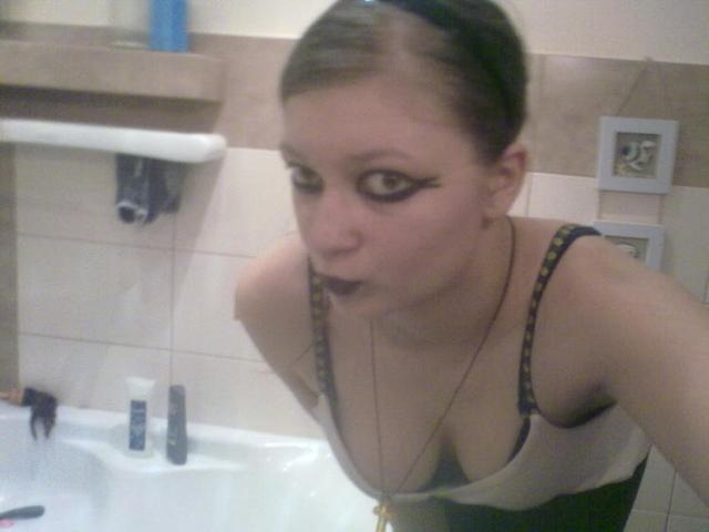 Jaa ;**