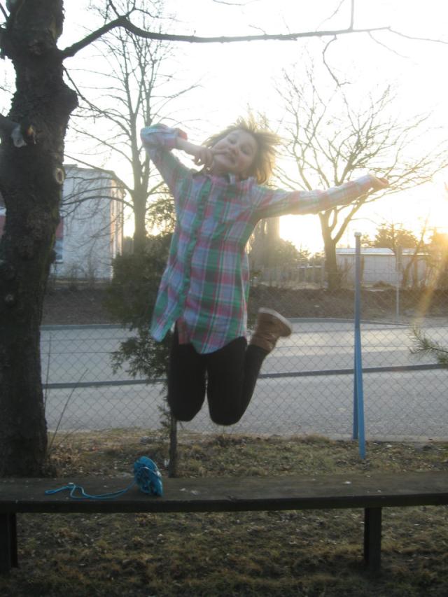 a tu grze..... a niewane 