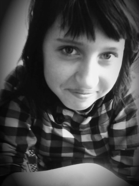 Oyy tam ; f .