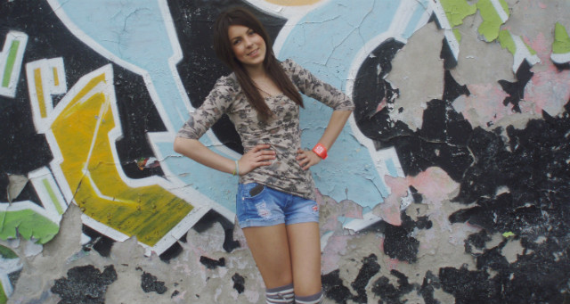 32 . bum bum buuu . ; D