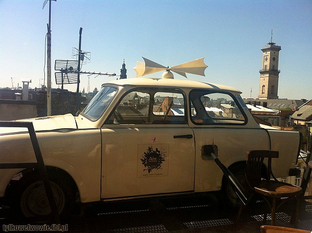 trabant , ale na dachu ?