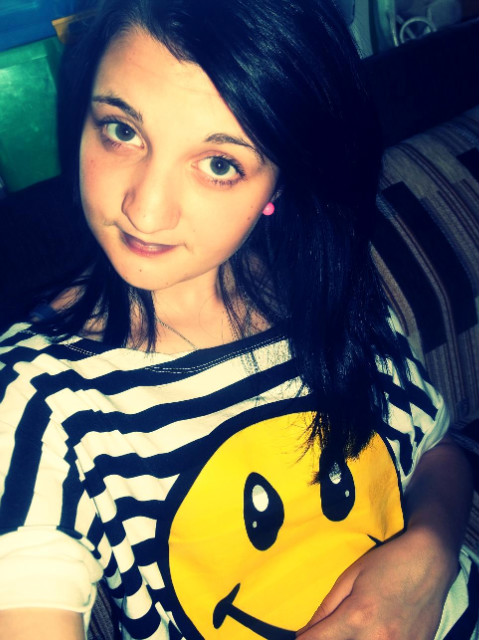 czeeeee ; *
