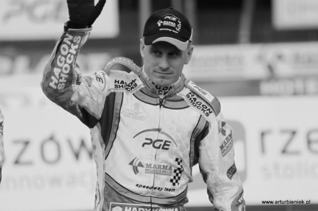 Lee Richardson  [*]