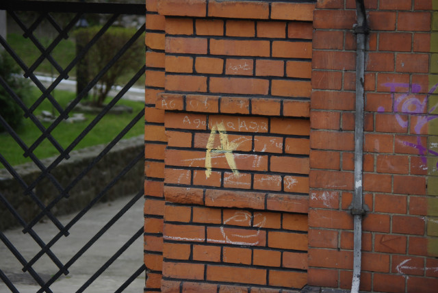 40.
