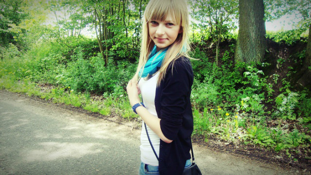 Kamcia . ;*